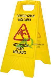 SINAL PAVIMENTO MOLHADO SD ( Galego e Castelhano  ) 