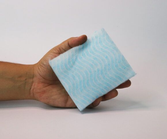 Esponjas com sab�o ultramacias para crian�as descart�veis 400Gr 40 Unidades