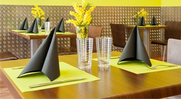 GUARDANAPO PONTO POR PONTO 40x40 CM. PRETO 1200 UNIDADES