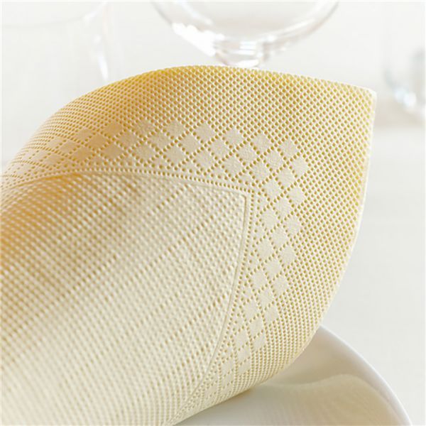 GUARDANAPOS ECOLABEL 4 FOLHAS 'QUATTRO' 21 G/M2 45x45 CM MARFIM TISSUE (750 UNIDADE)