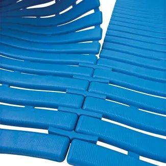 TAPETE AZUL EM ROLO PERFURADO SOFT-STEP  metro linear